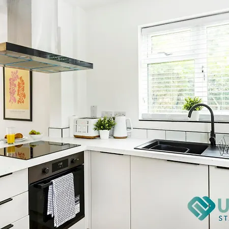 Bright 4-Bed Home - Close To City Hospital, Sherwood, Qmc & Quick Access To Nottingham City Centre Exterior foto