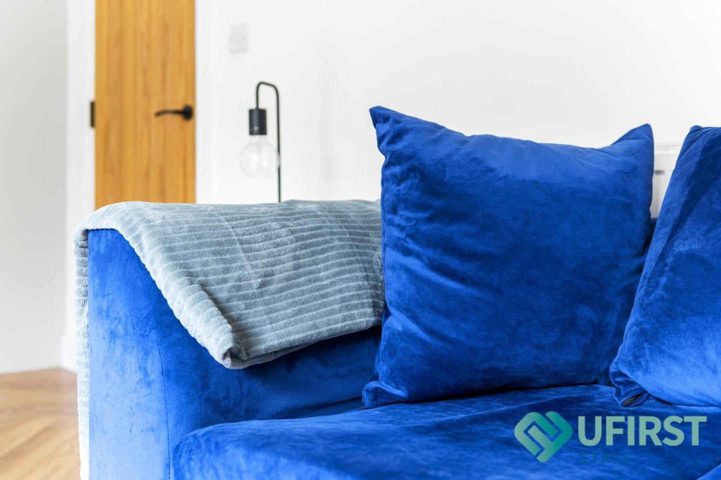 Apartment Bright 4-Bed Home - Close To City Hospital, Sherwood, Qmc & Quick Access To Nottingham City Centre